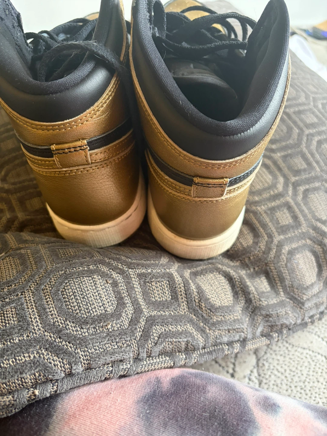 Nike Air Jordan 1 High Boys Size 7Y Sneakers - photo 3