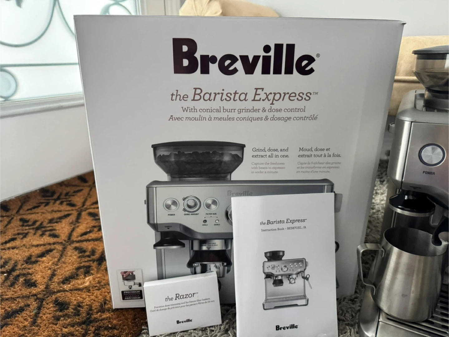 Breville the Barista Express Espresso Machine