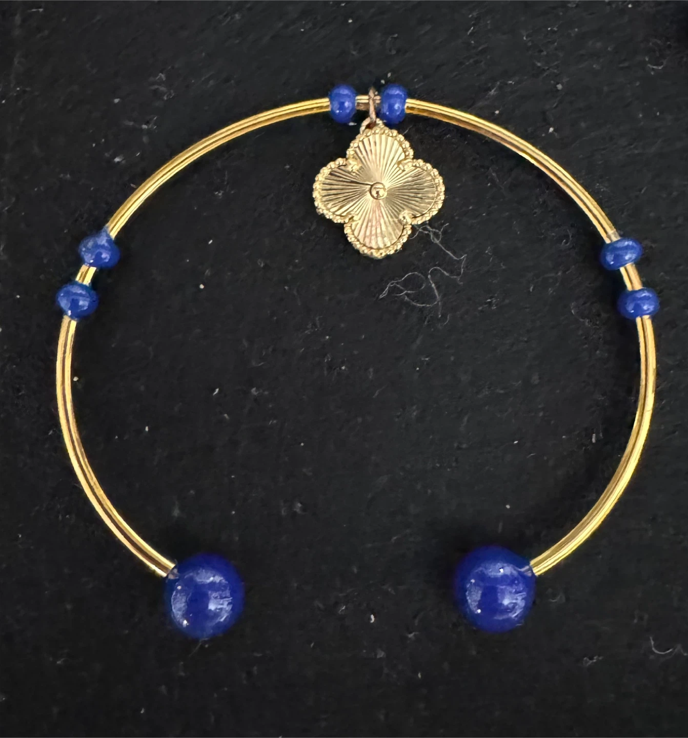 🏆Bangle with Cobalt Blue Enameling with Clover Charm - photo 2