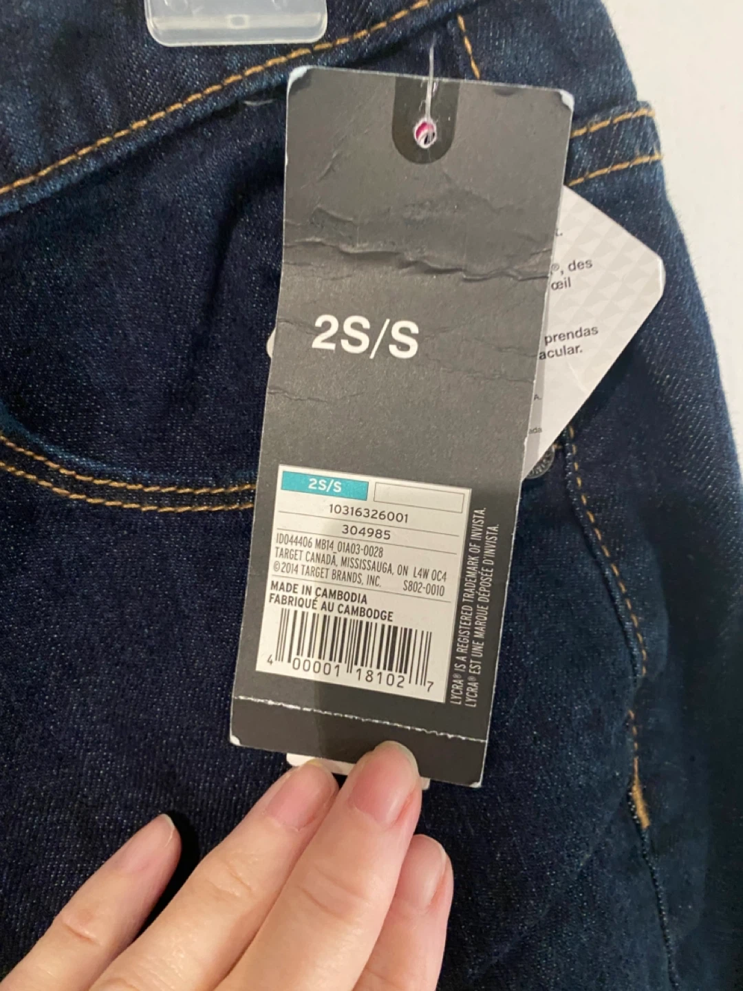 Women’s dark wash new with tags jeans size 2s/c. 29.5 inseam - photo 2