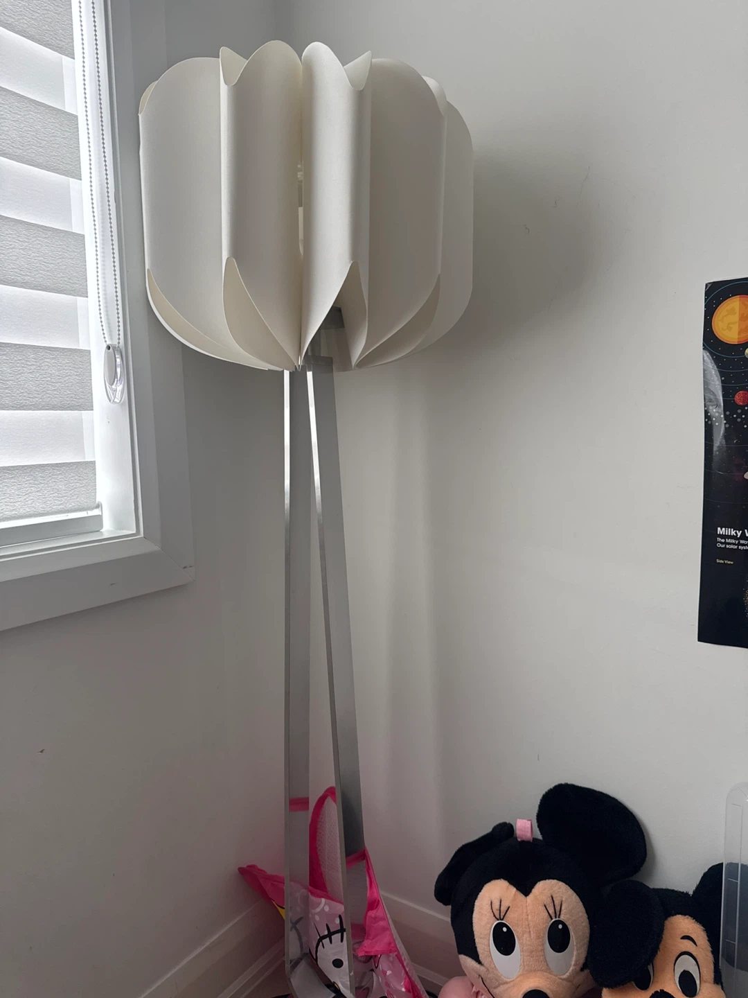 White Lotus Style Floor Lamp