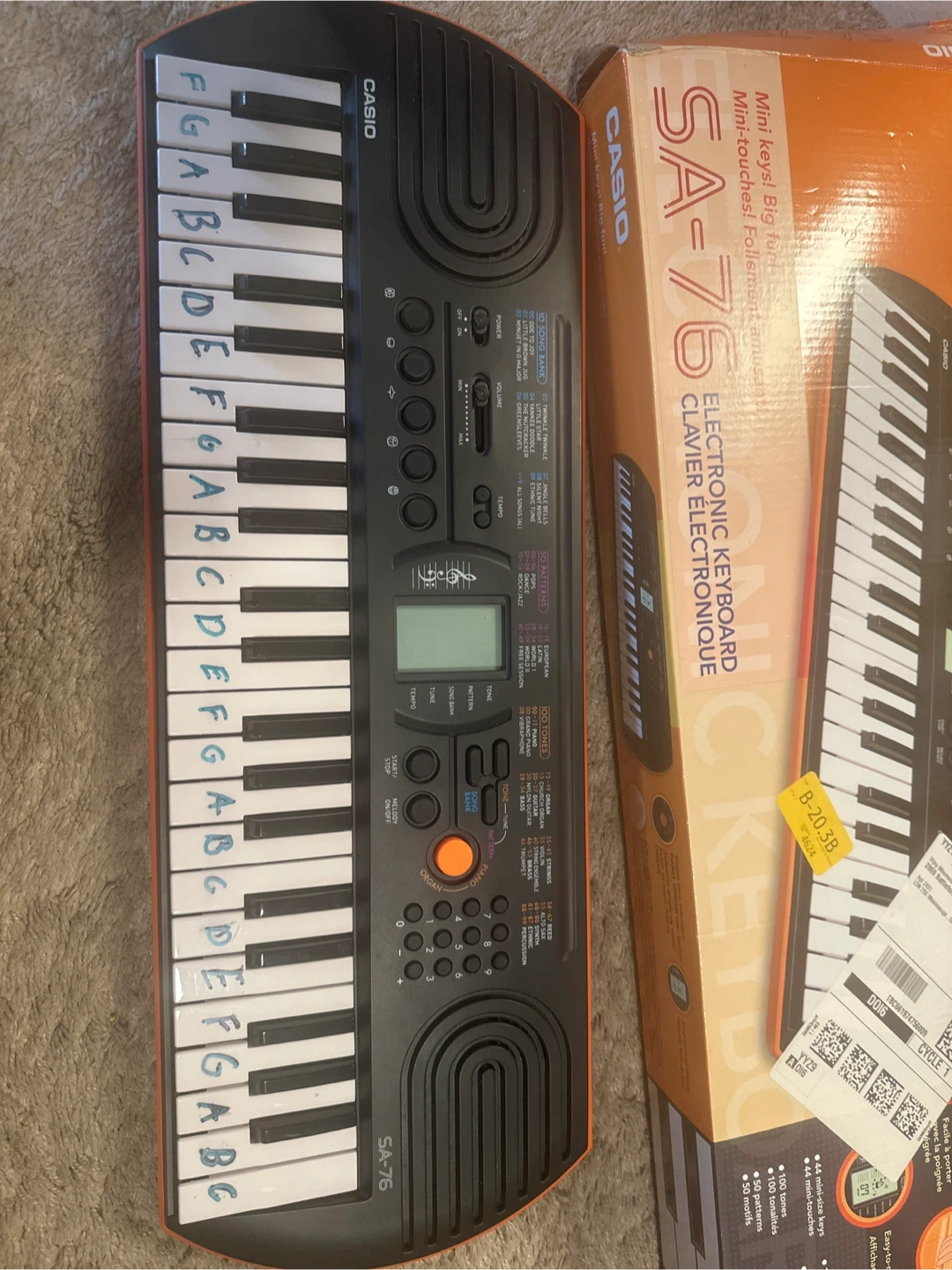 Casio SA-76 Electronic Keyboard