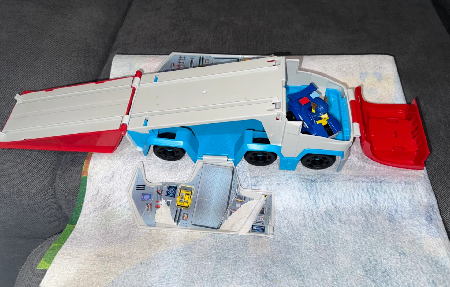 Paw Patrol Chase's Cruiser Transforming Vehicle Toy - photo 2