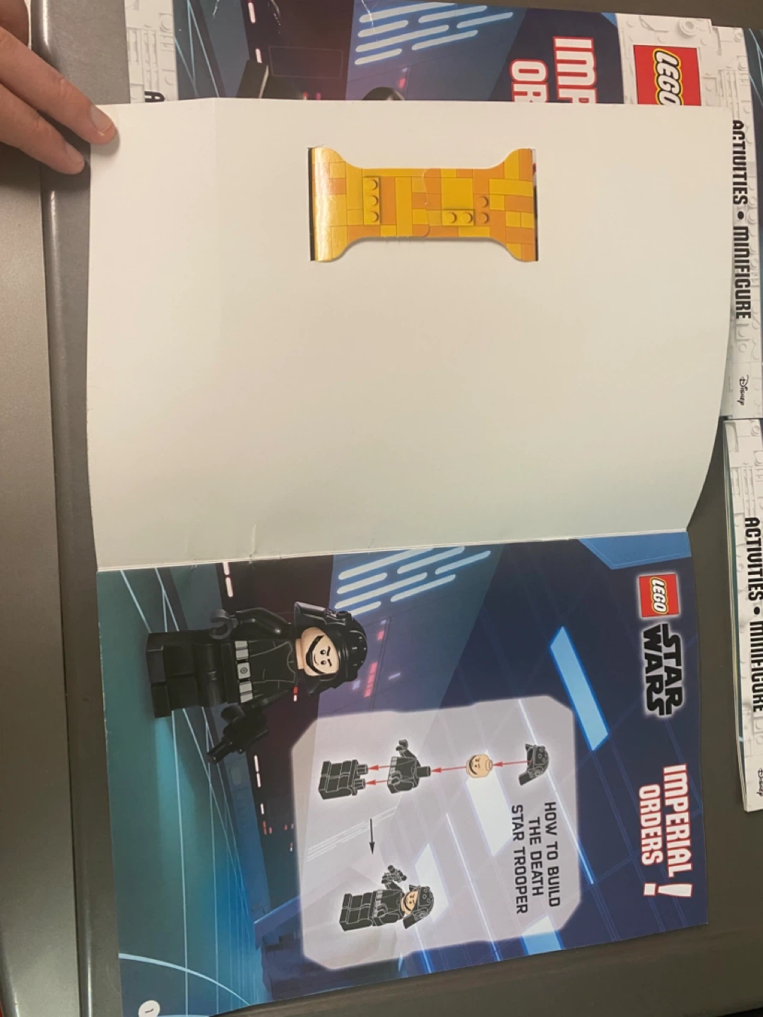 LEGO Star Wars Book + Death Star Trooper Minifigure sw0789 - photo 4