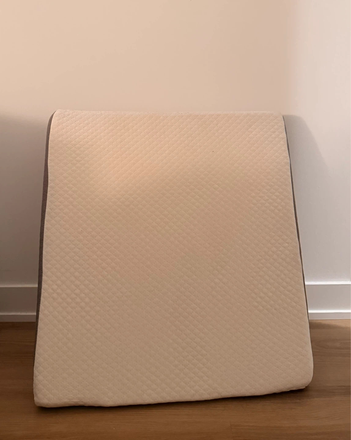 Wedge Pillow