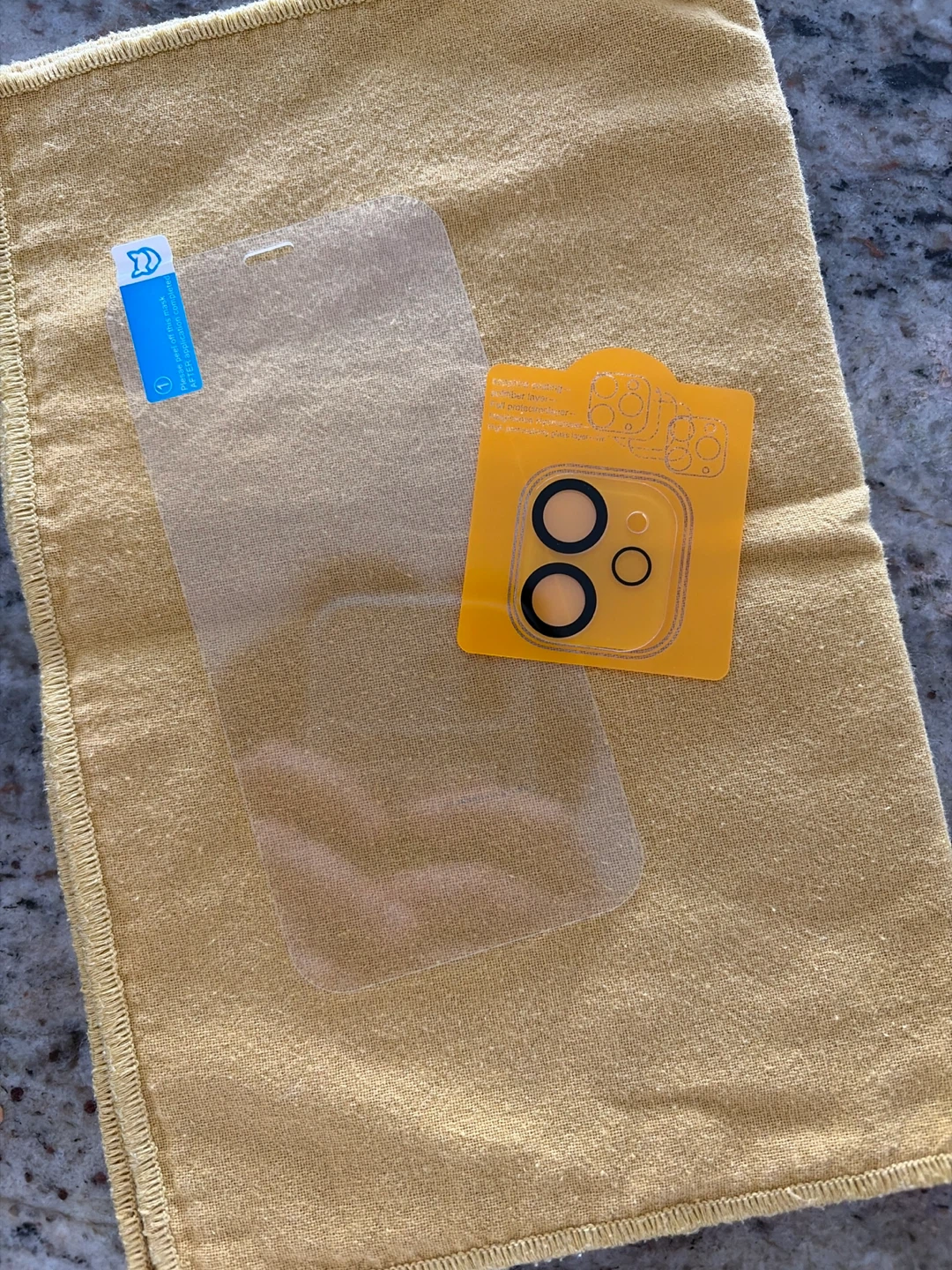 iPhone 12 Mini Brand new screen and camera protector 🏆