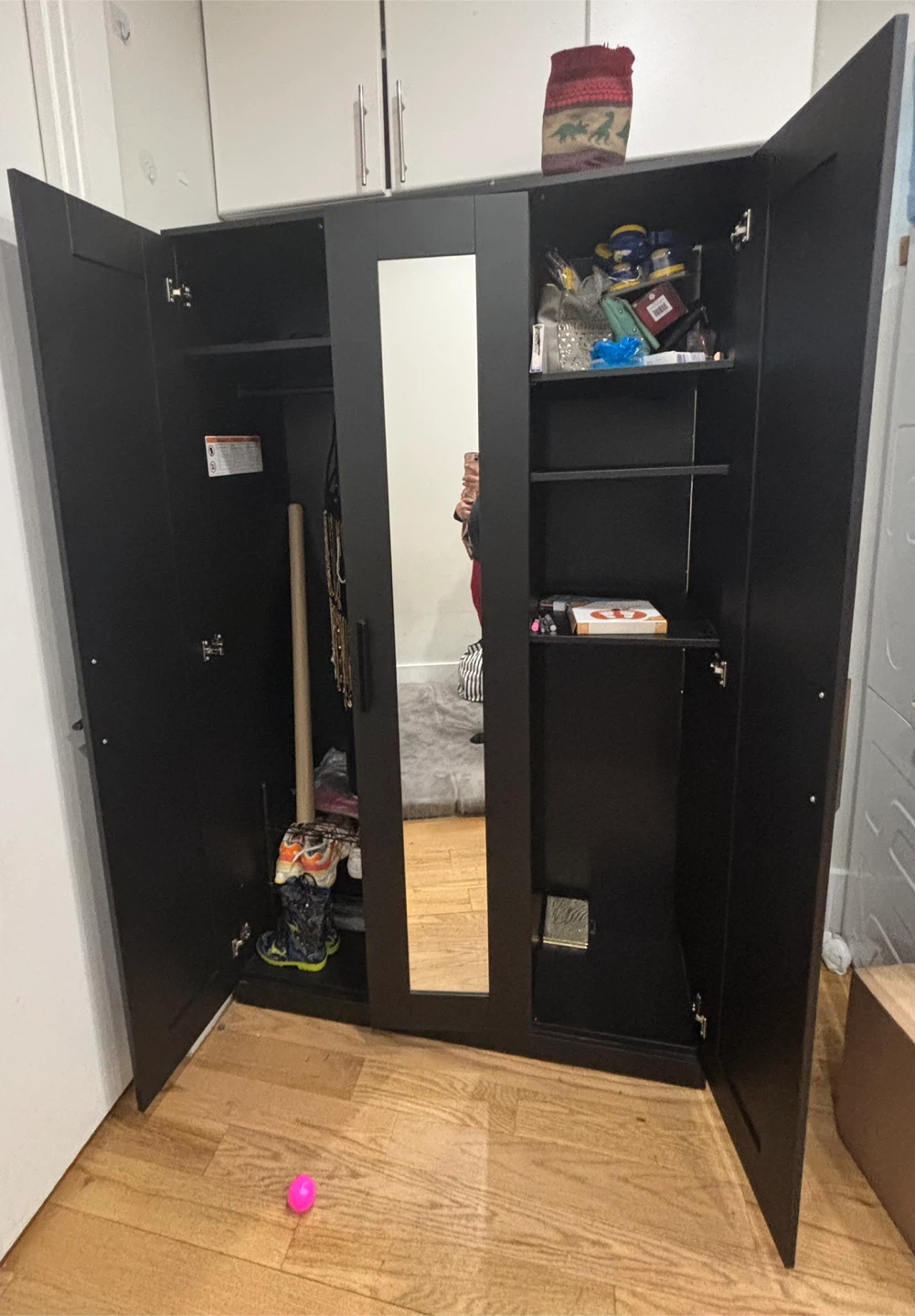 Black 3-Door Wardrobe with Mirror - photo 3