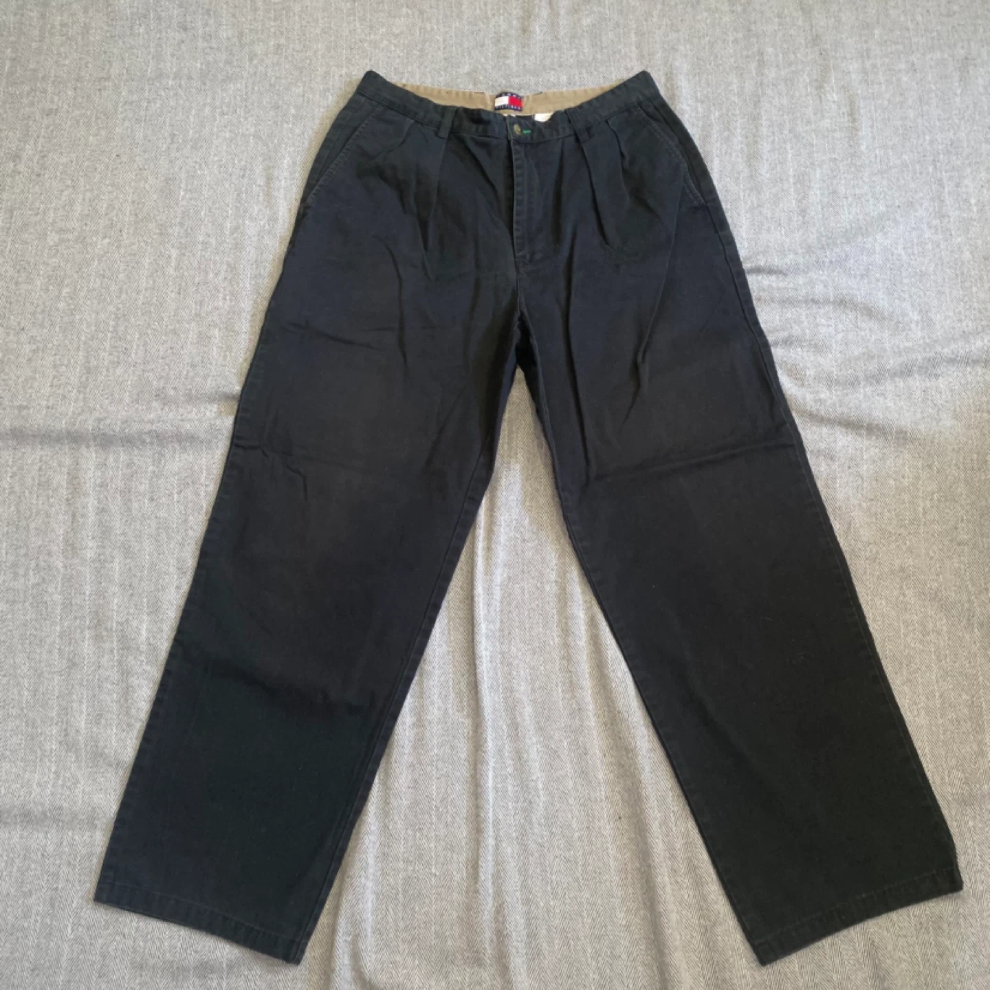 Vintage Tommy Hilfiger Pleated Chinos Size 34 Black
