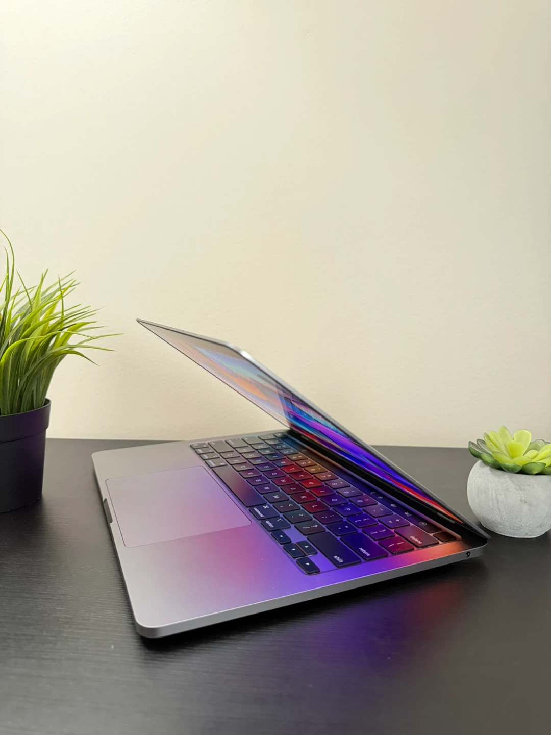 Macbook Pro M2 2022 13.3” | Karrot