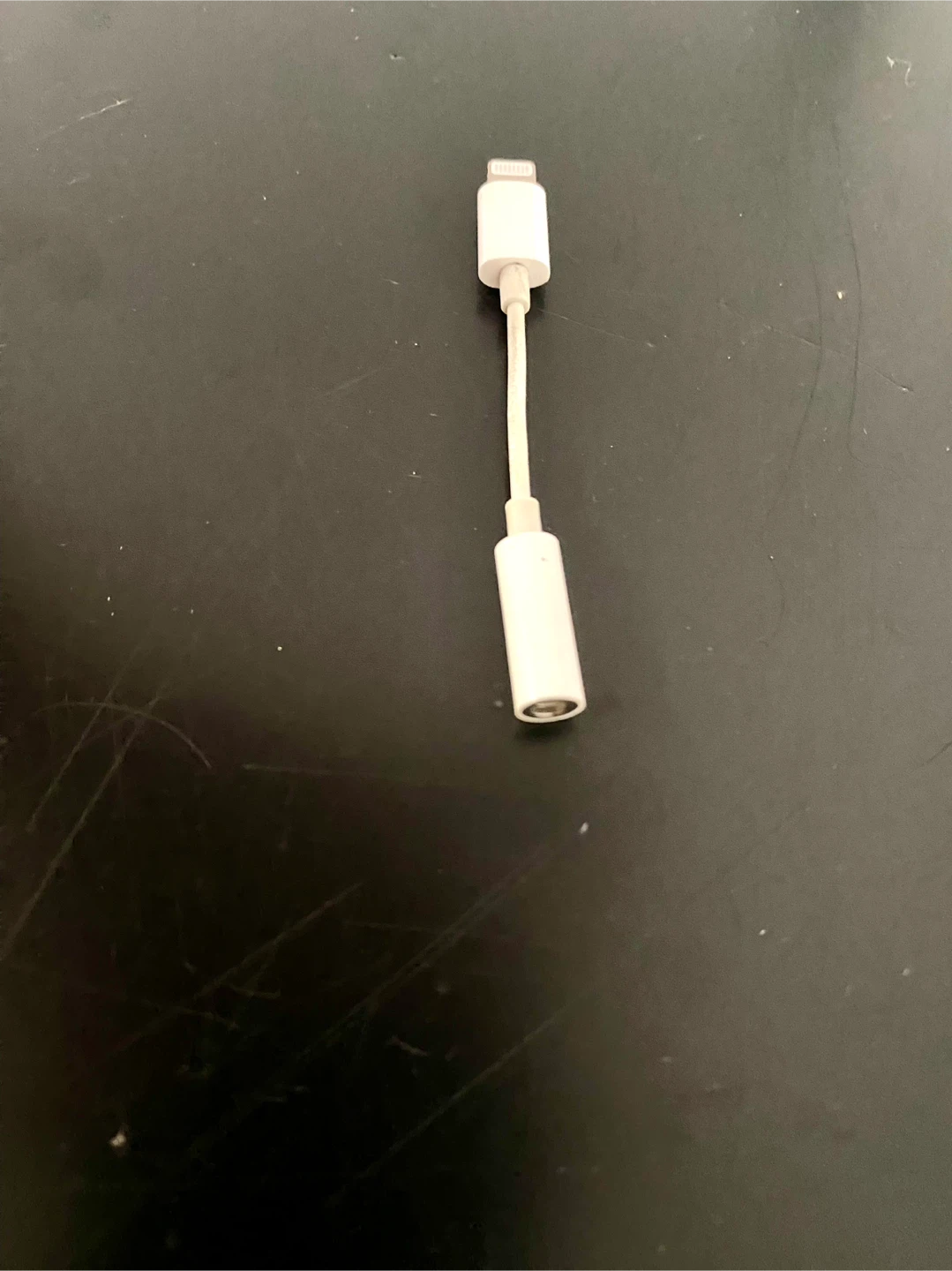 Official Apple Lightning to 3.5mm Headphone Jack Adapter - photo 2