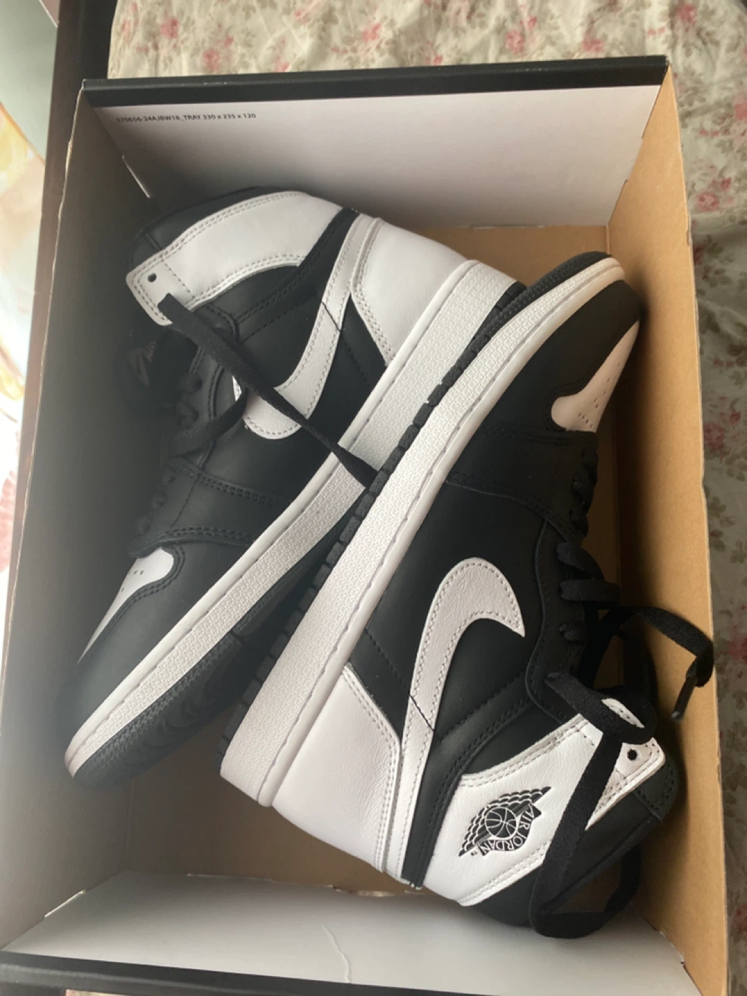 Nike Air Jordan 1 Retro High OG Shoes - photo 4