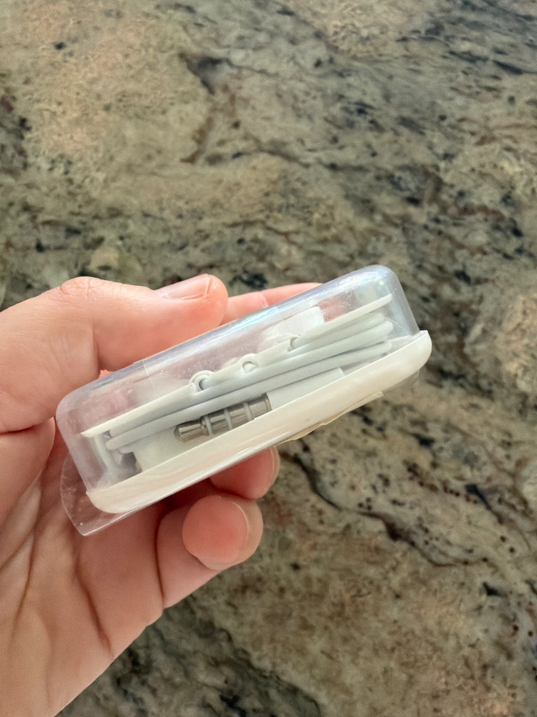 White Earbuds with 3.5mm Jack Brand New 🏆 - photo 2