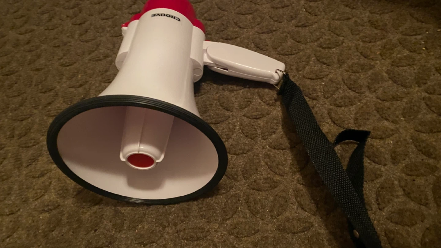 Groove Megaphone with Siren and Music - Red/White - photo 2