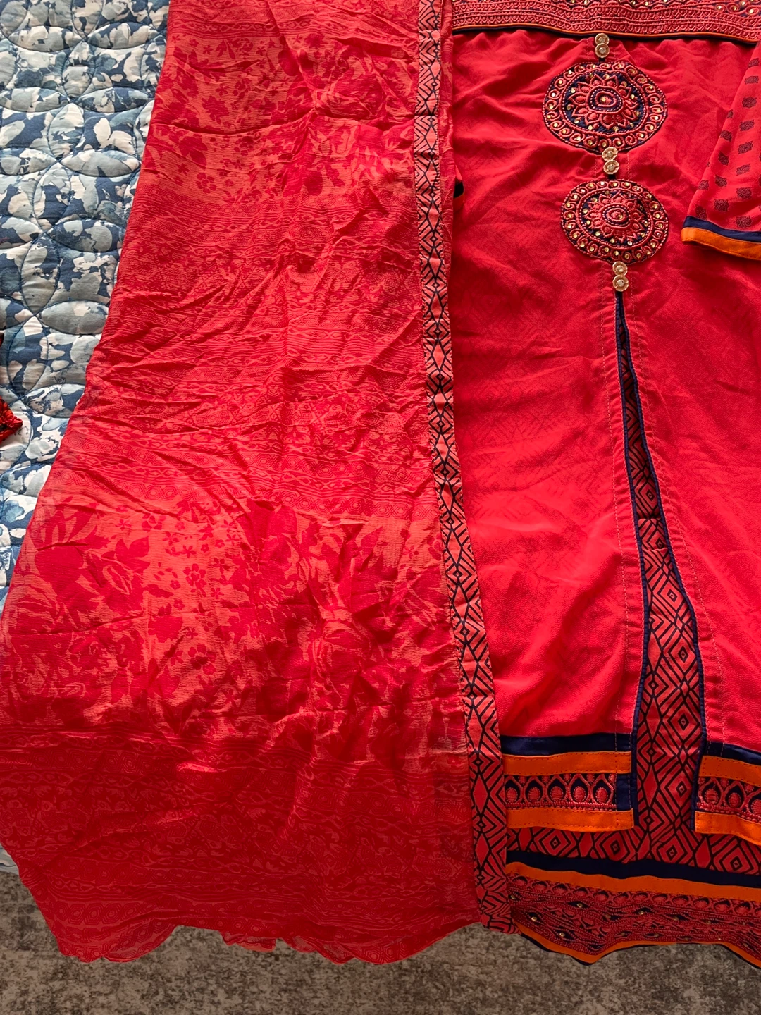 Red Embroidered Kurti with Dupatta - photo 4