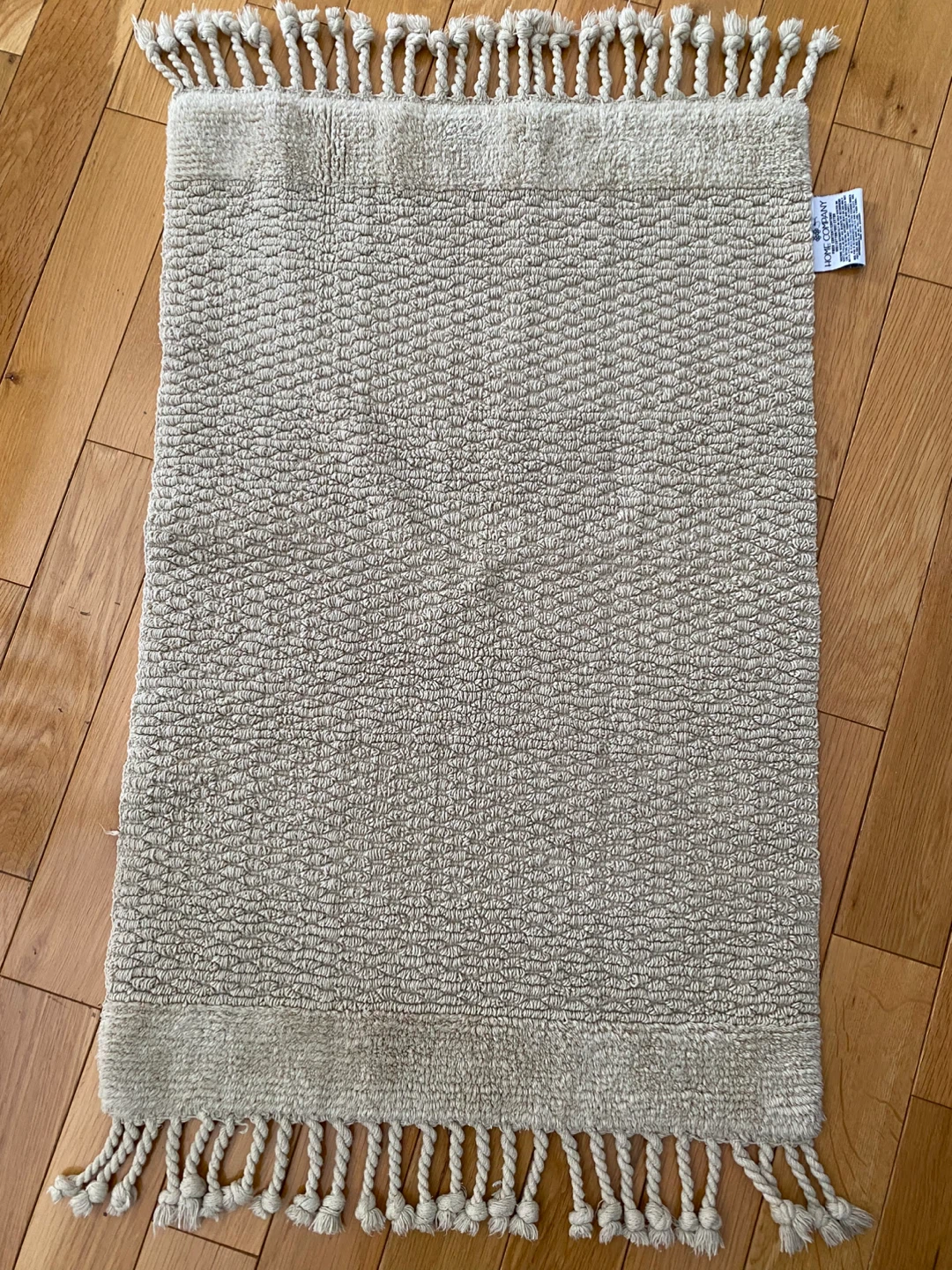 NEW Bath Mat with Tassels 🏆 - photo 2