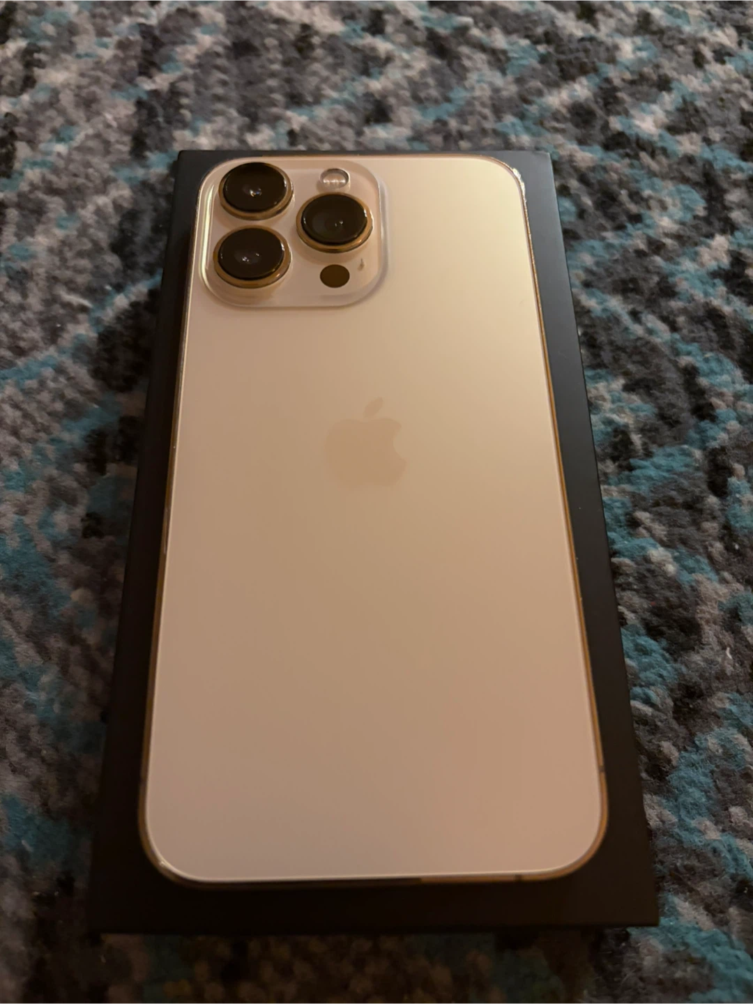 iPhone 13 Pro 128gb Gold - photo 2