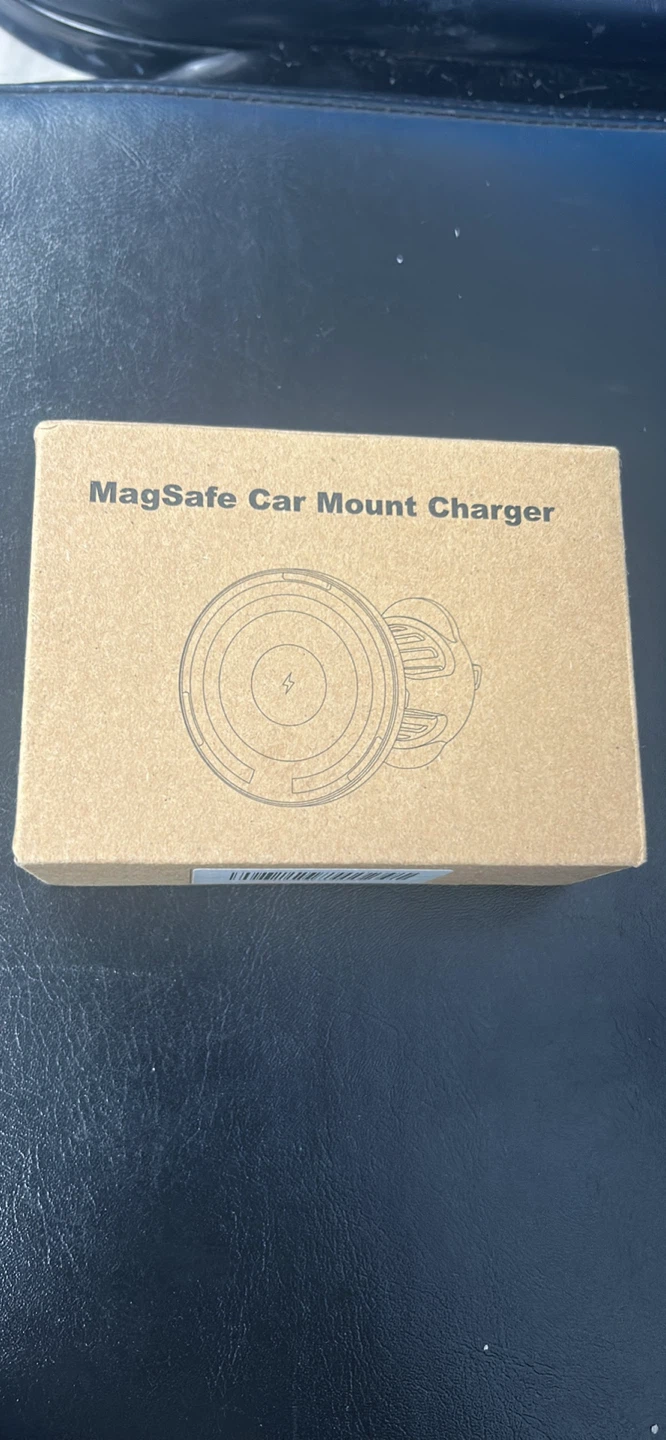 MagSafe Car Mount Charger - photo 2