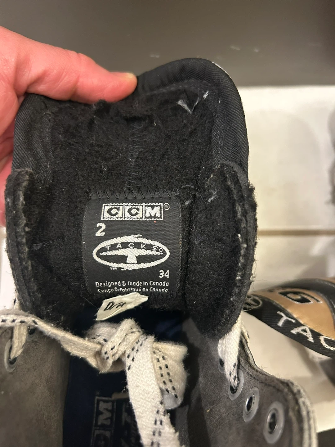 CCM Tacks 9.52 Super Tacks Hockey Skates Size 34 - photo 4