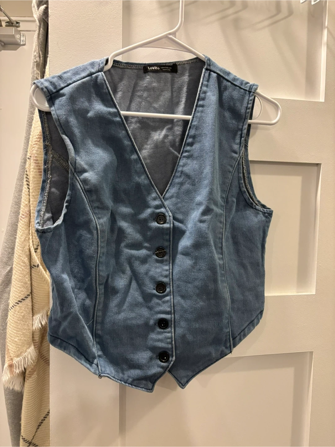 LOVITO Denim Vest
