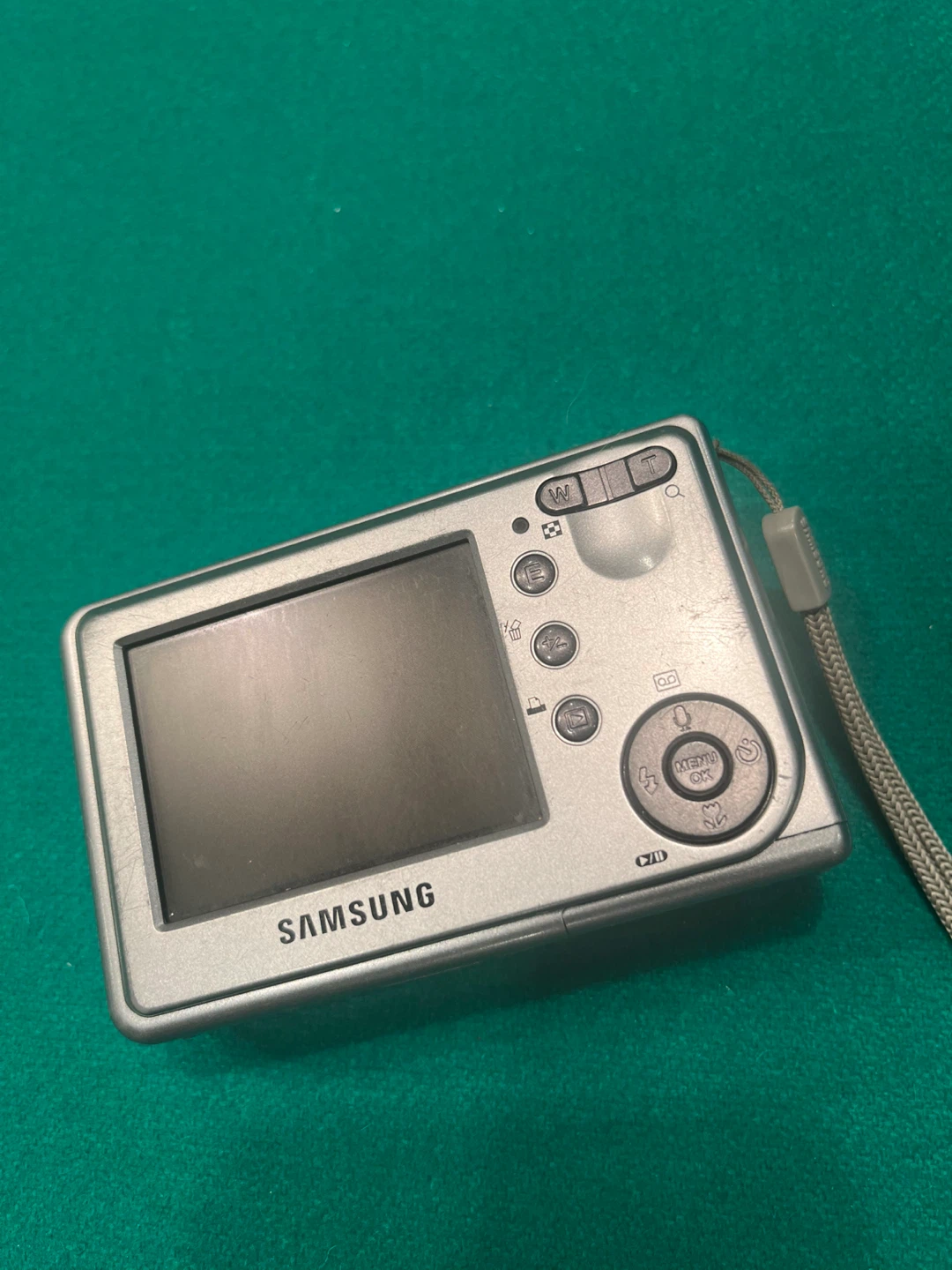 Samsung Digimax D53 Digital Camera with 2GB SD Card - photo 3