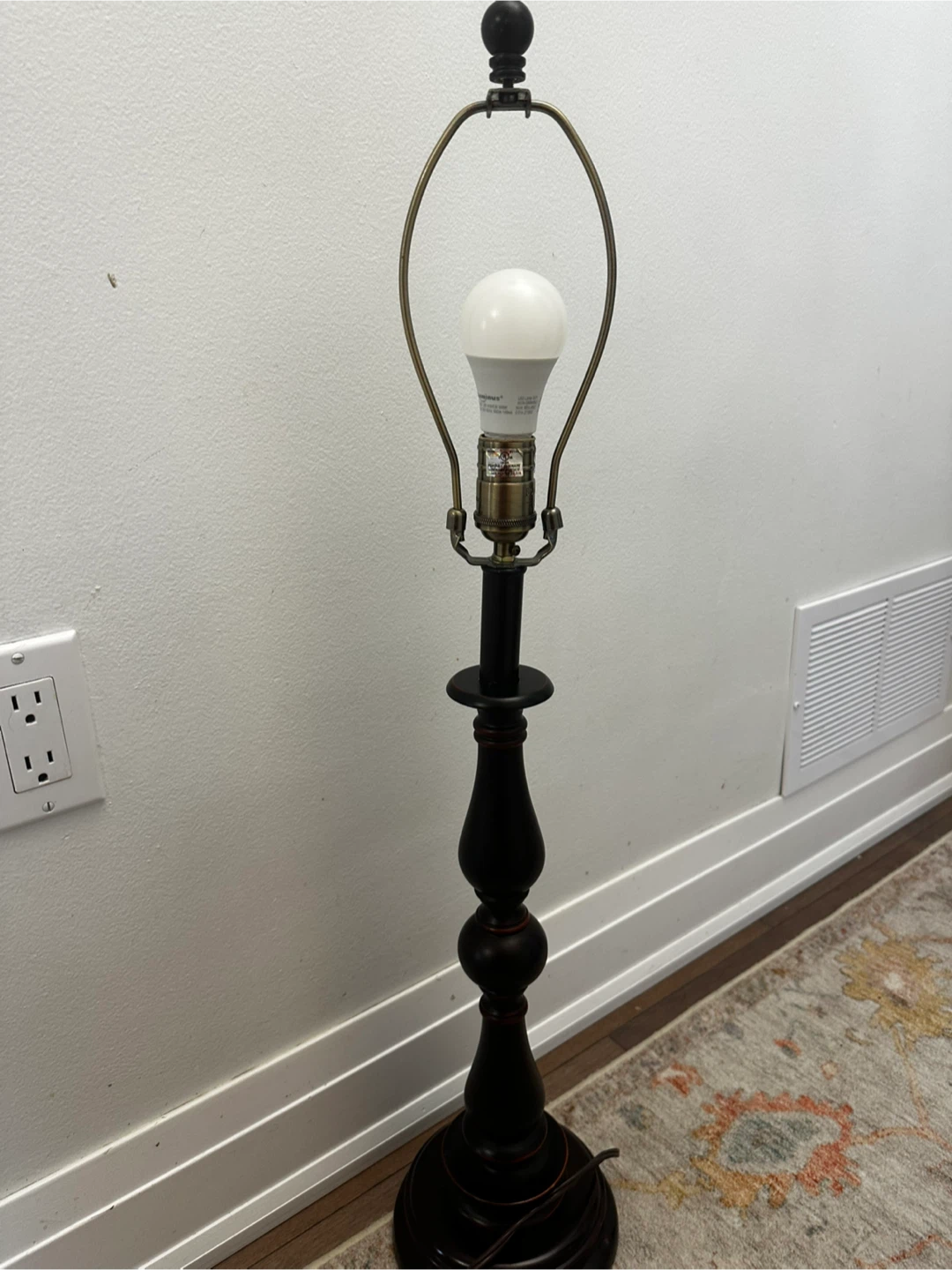 Bombay Lamp Stand