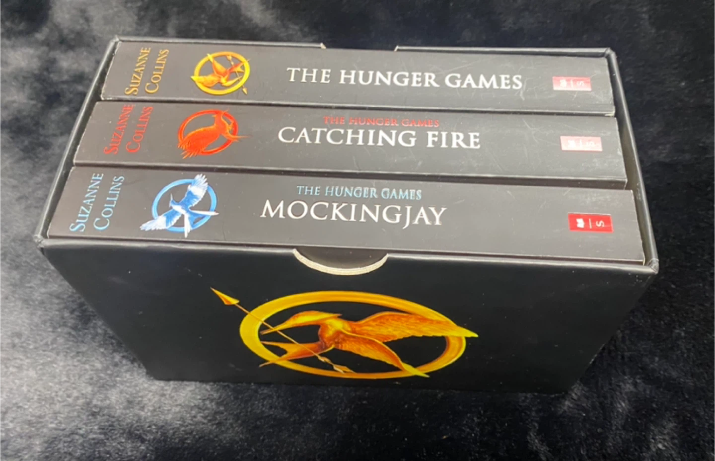 The Hunger Games Trilogy Box Set by Suzanne Collins 🏆 - photo 2