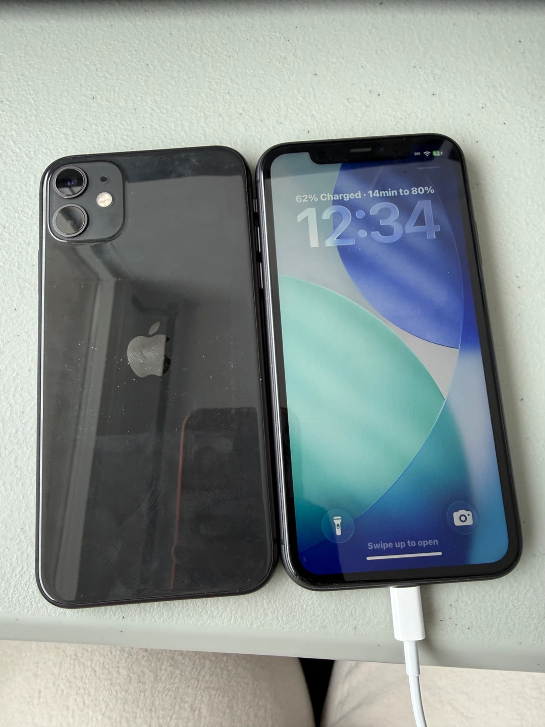 Apple iPhone 11 - Black