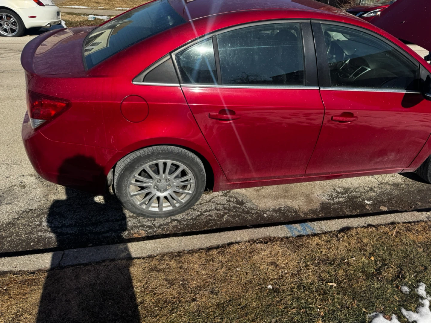 Red Chevrolet Cruze Sedan - photo 2