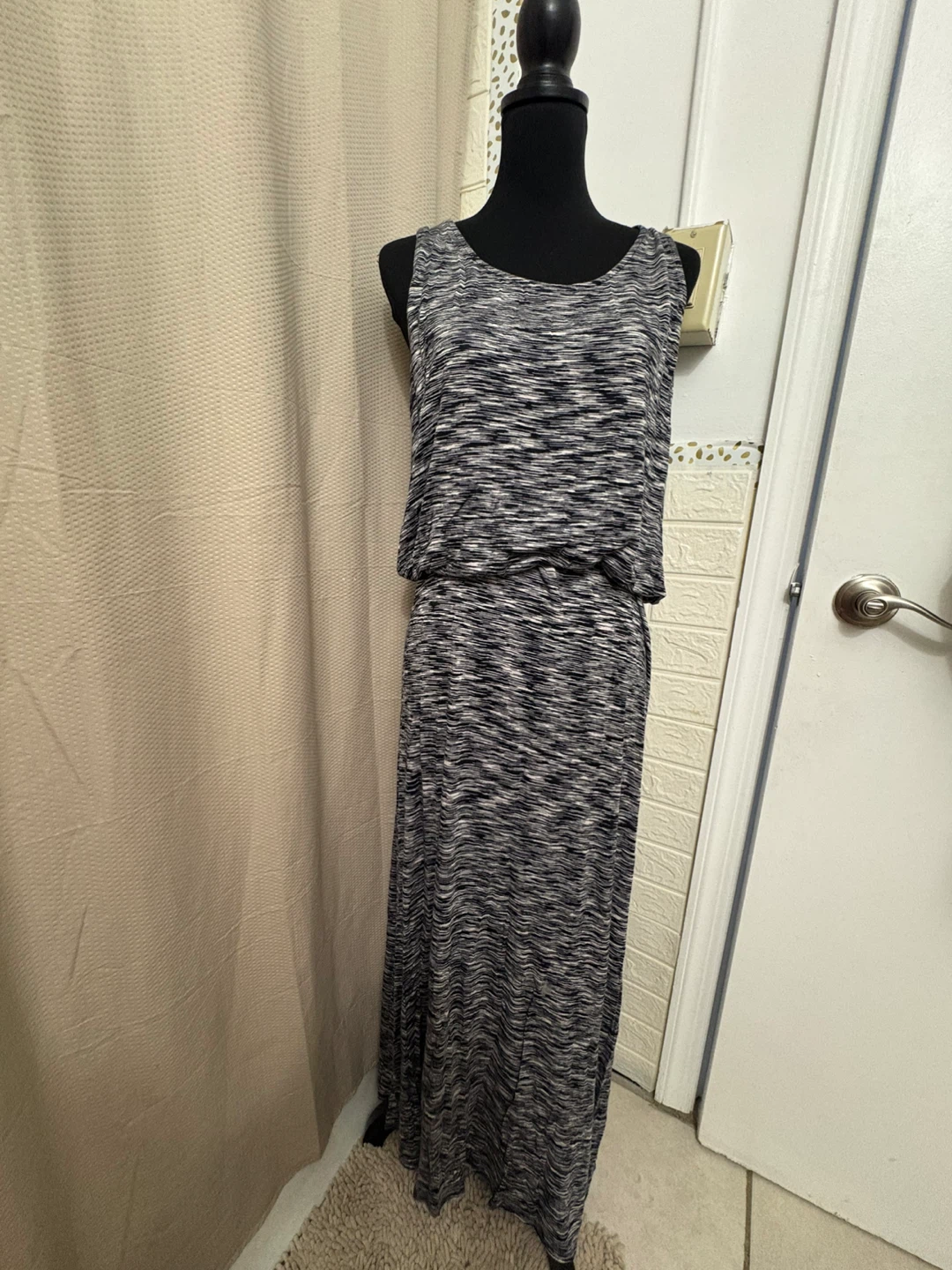 Love Fire Maxi Dress Size L - photo 4