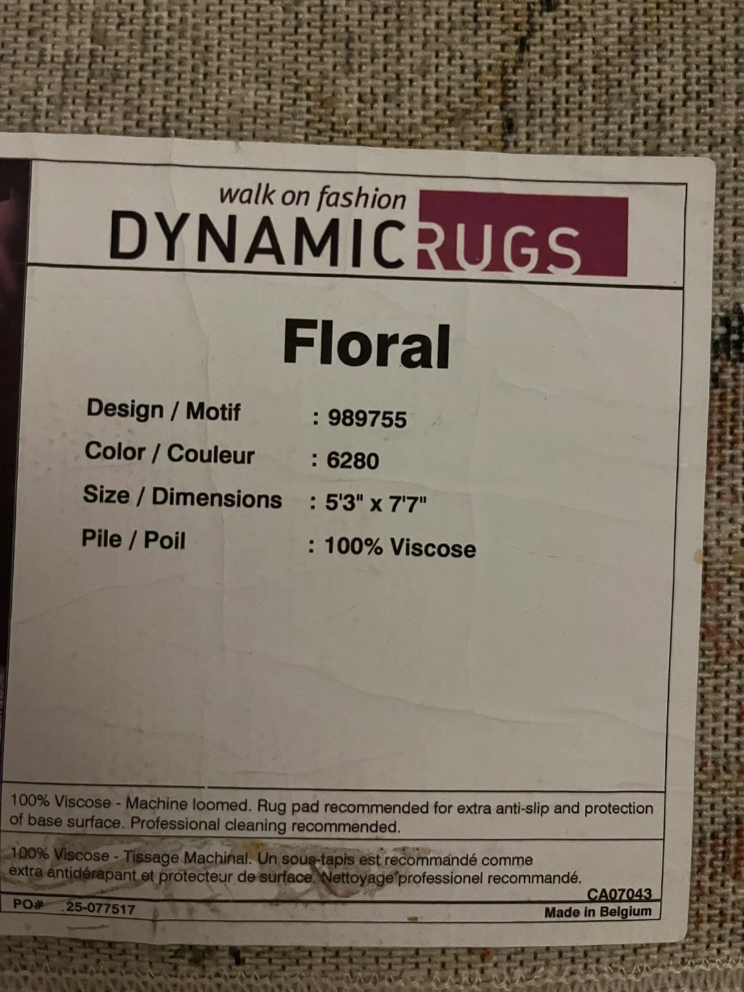 FREE Floral Area Rug 5'3" x 7'7" - photo 3