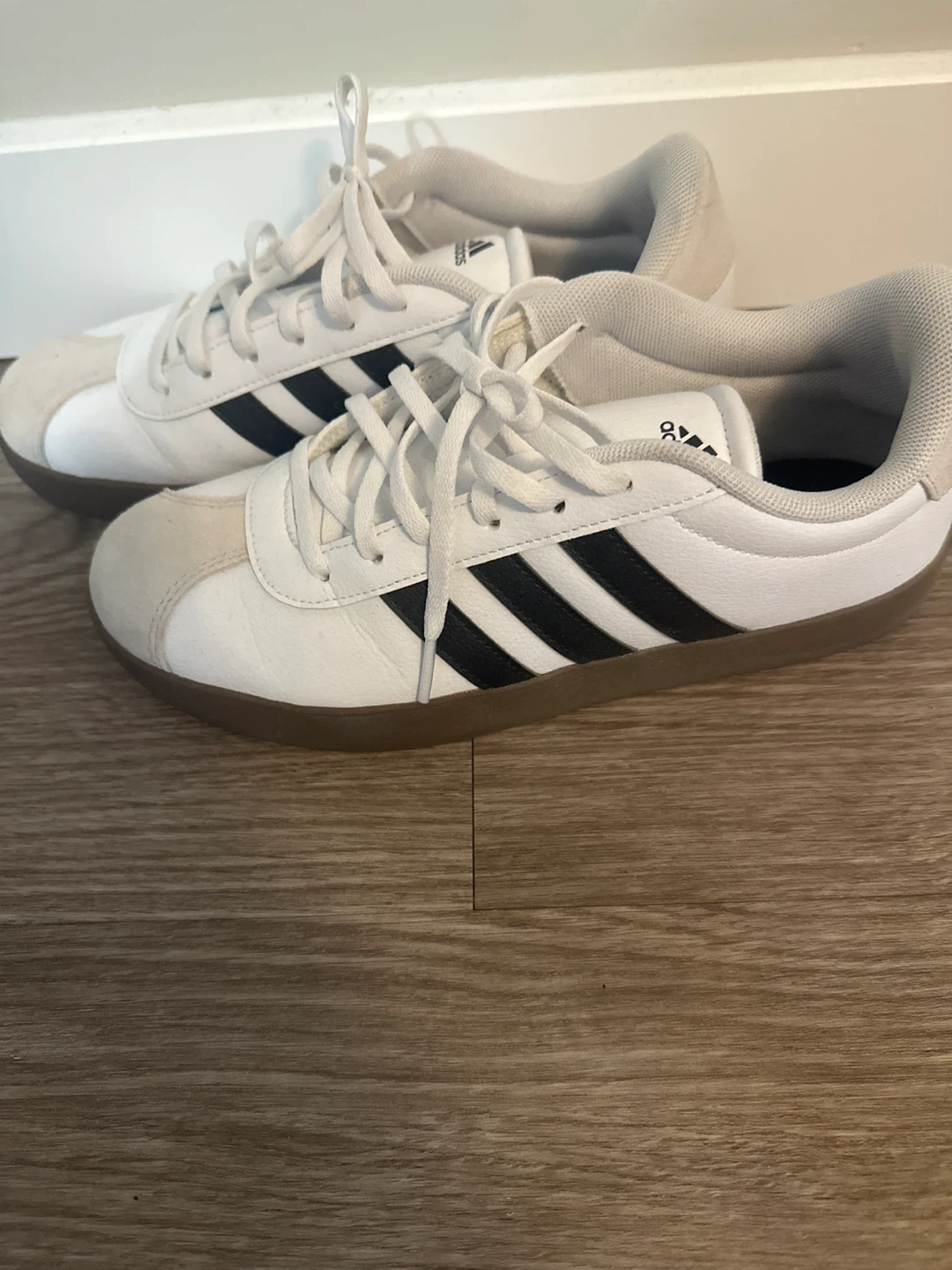 🏆Adidas White & Black Casual Sneakers🏆 - photo 2