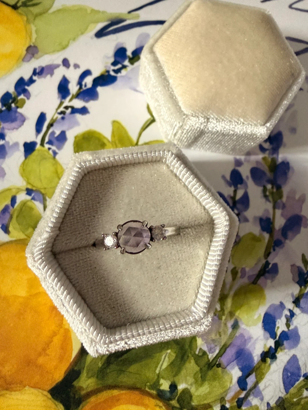New 1.2 carats Amethyst silver Ring