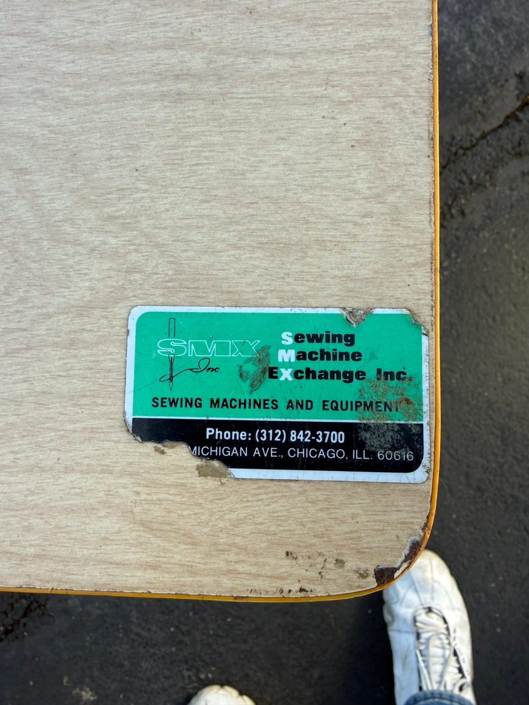 Chandler Industrial Sewing Machine - photo 5