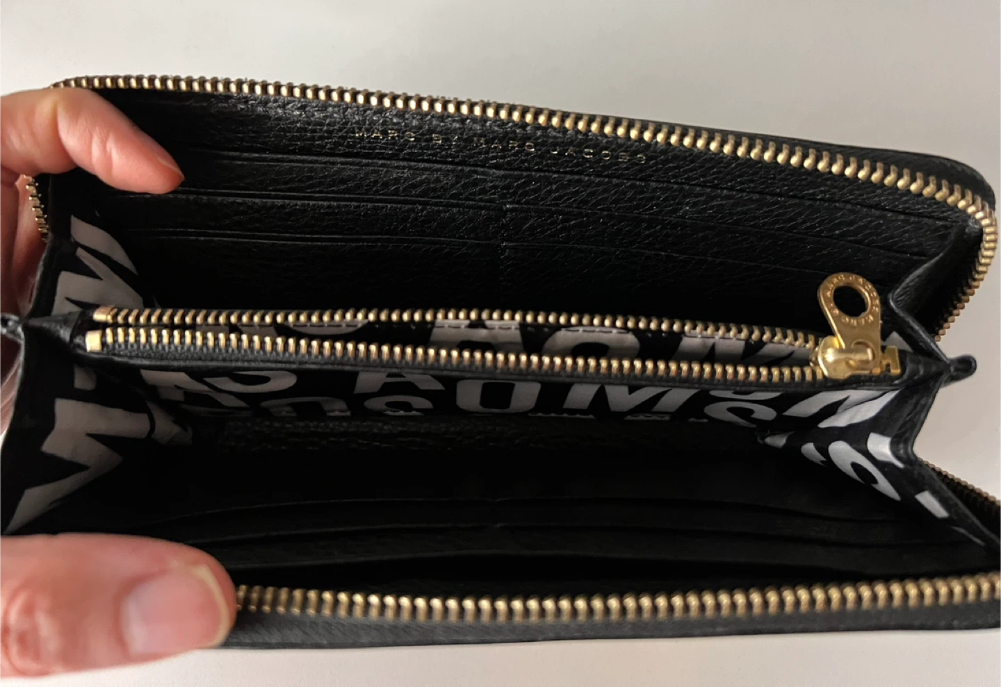Marc by Marc Jacobs Standard Supply Zip Around Wallet - photo 2