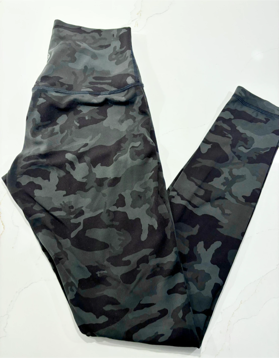 Lululemon Align Leggings, Size 6, Long 31" High Rise, Camo - photo 3