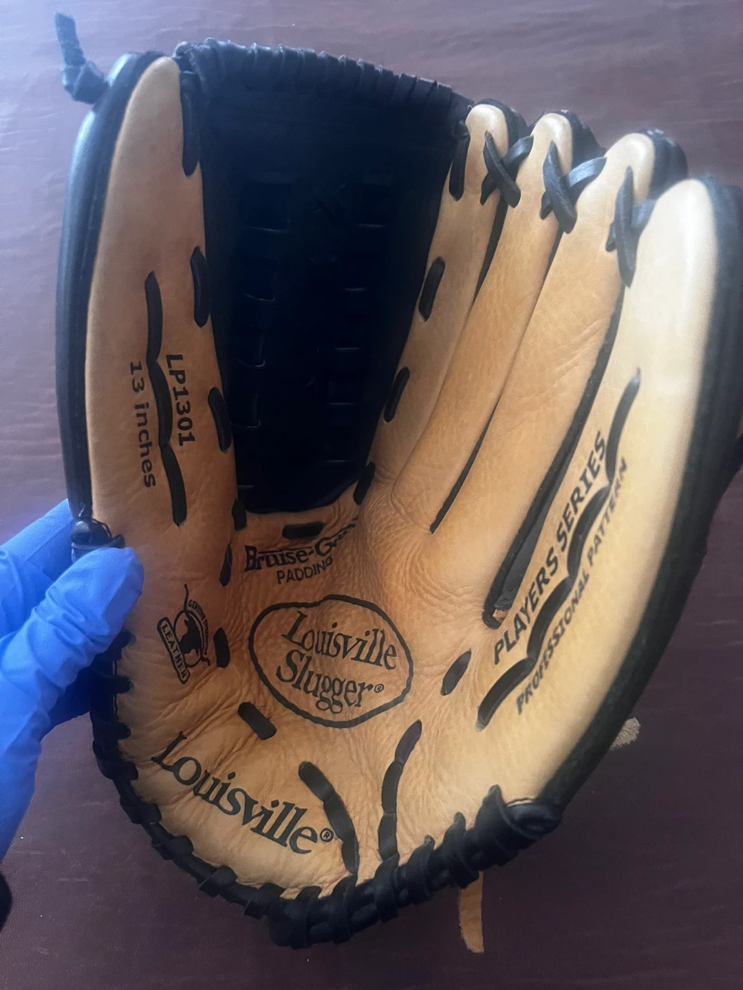 Louisville Slugger Players Series 13 inch Baseball Glove