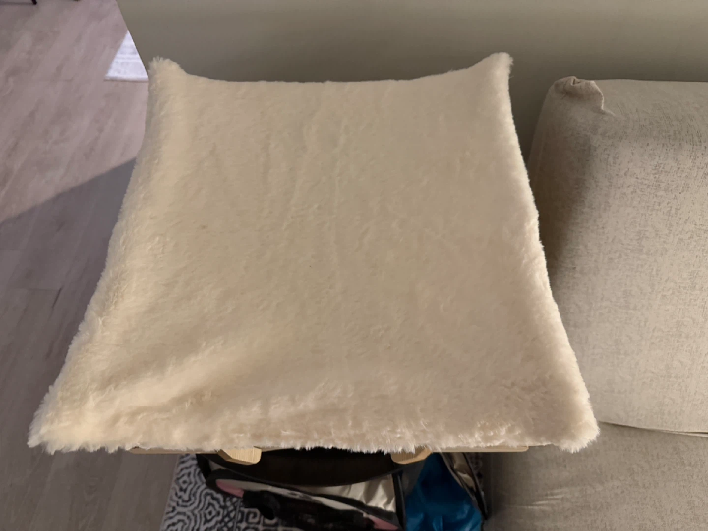 Cream Faux Fur Cat Hammock Bed - photo 2
