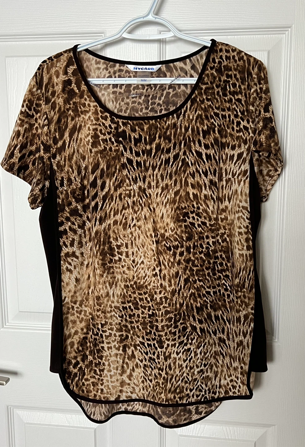 Nygard Leopard Print Short Sleeve Top Size M