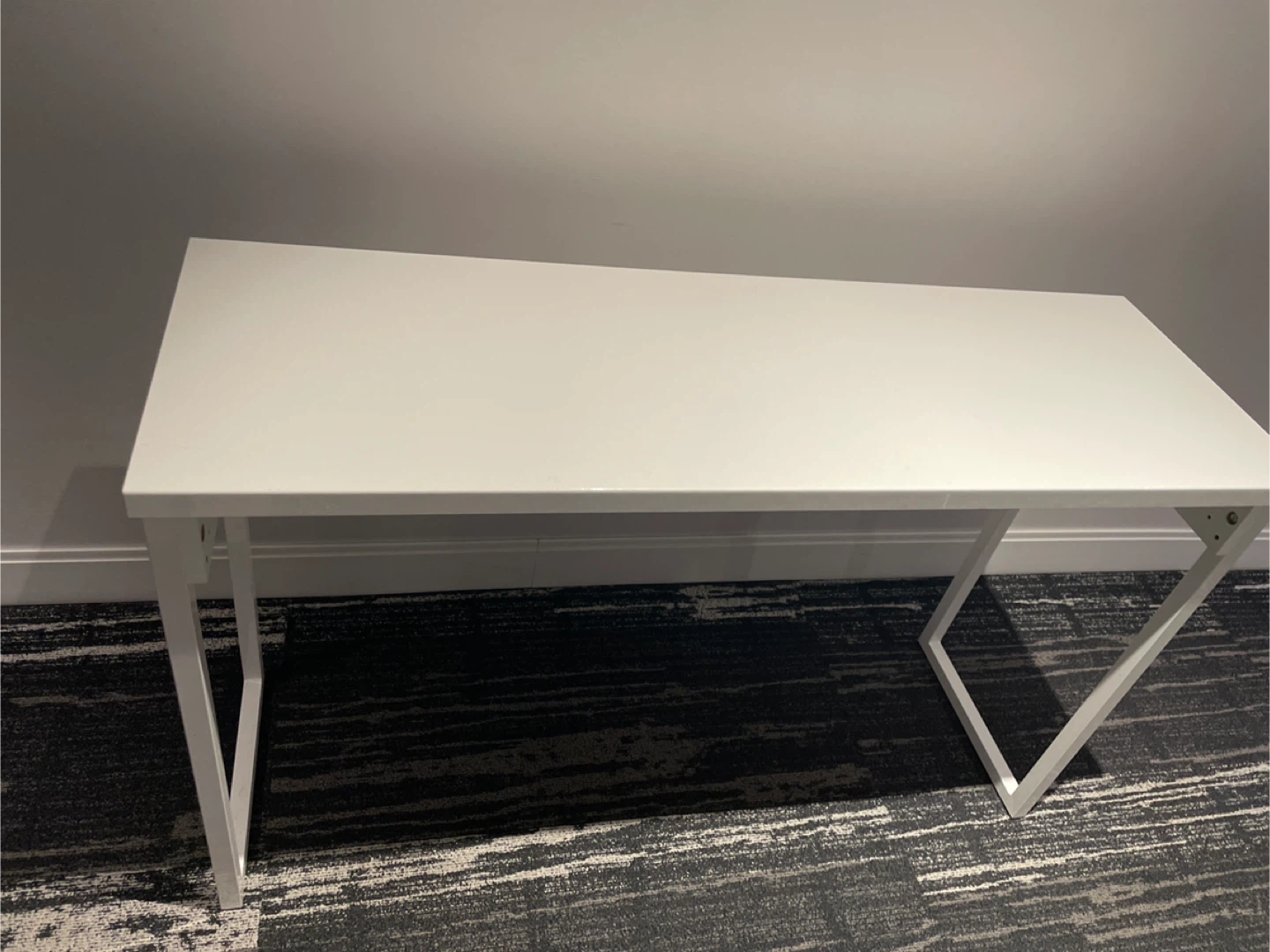 120cm*40cm White Desk with Metal Legs - photo 2