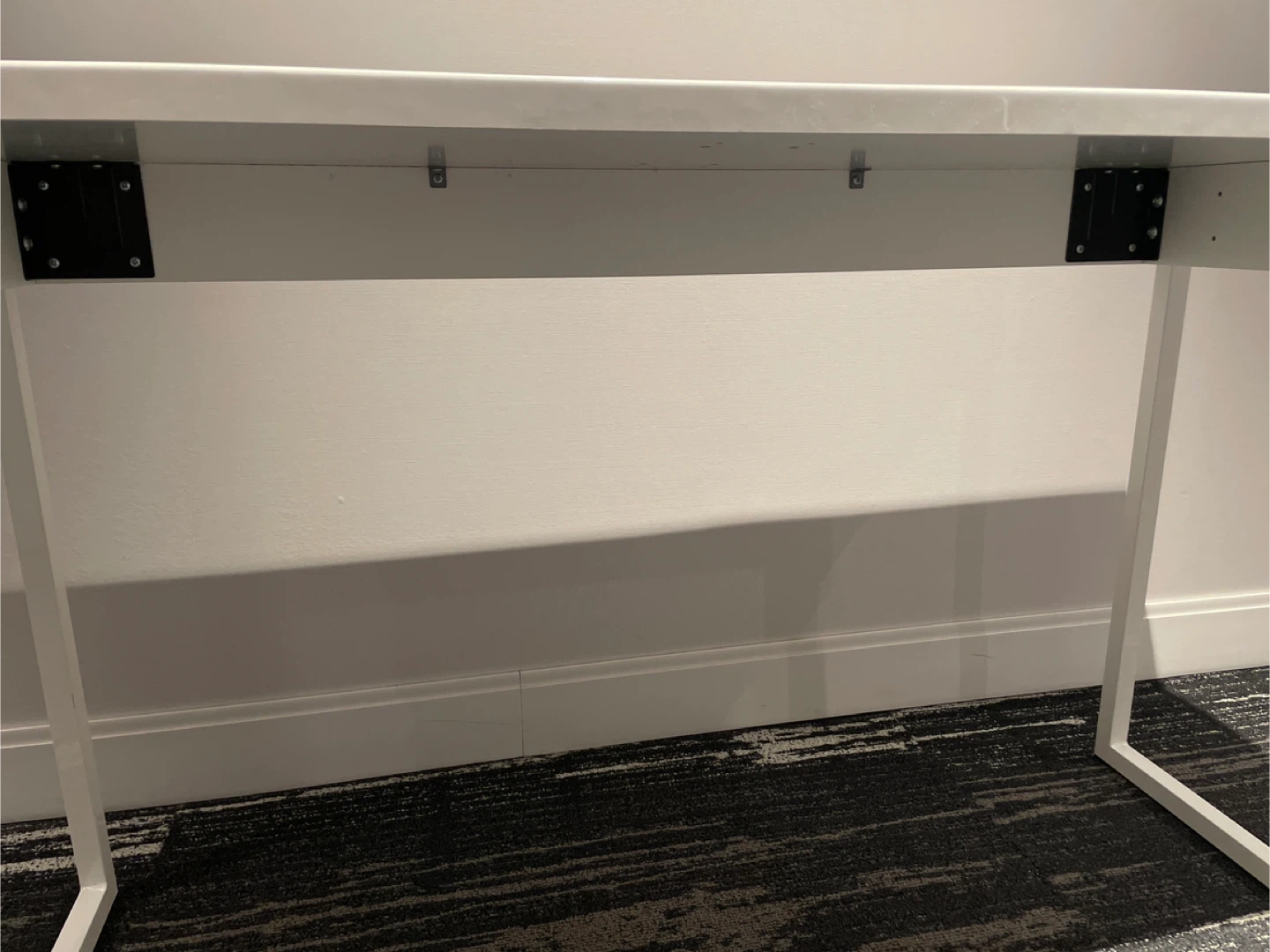120cm*40cm White Desk with Metal Legs - photo 4