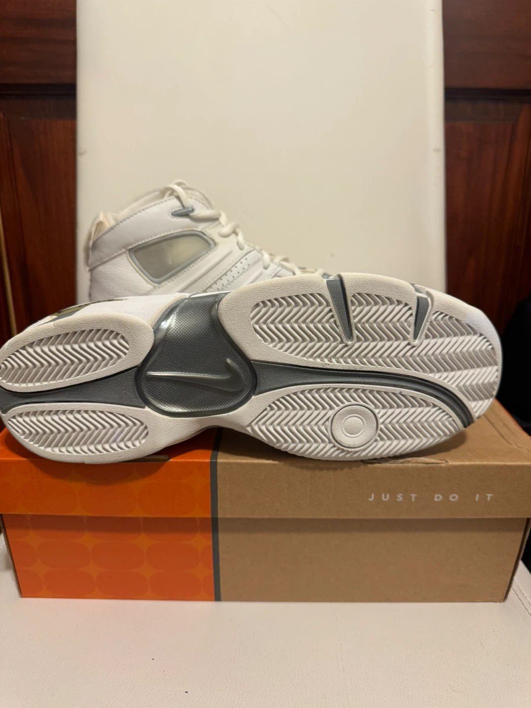 Nike Air B-Ball Dual-D Basketball Shoes White Size 10 - photo 2