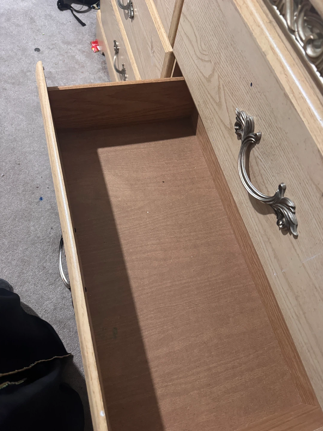 Wooden Dresser with Mirror 🏆 - photo 5