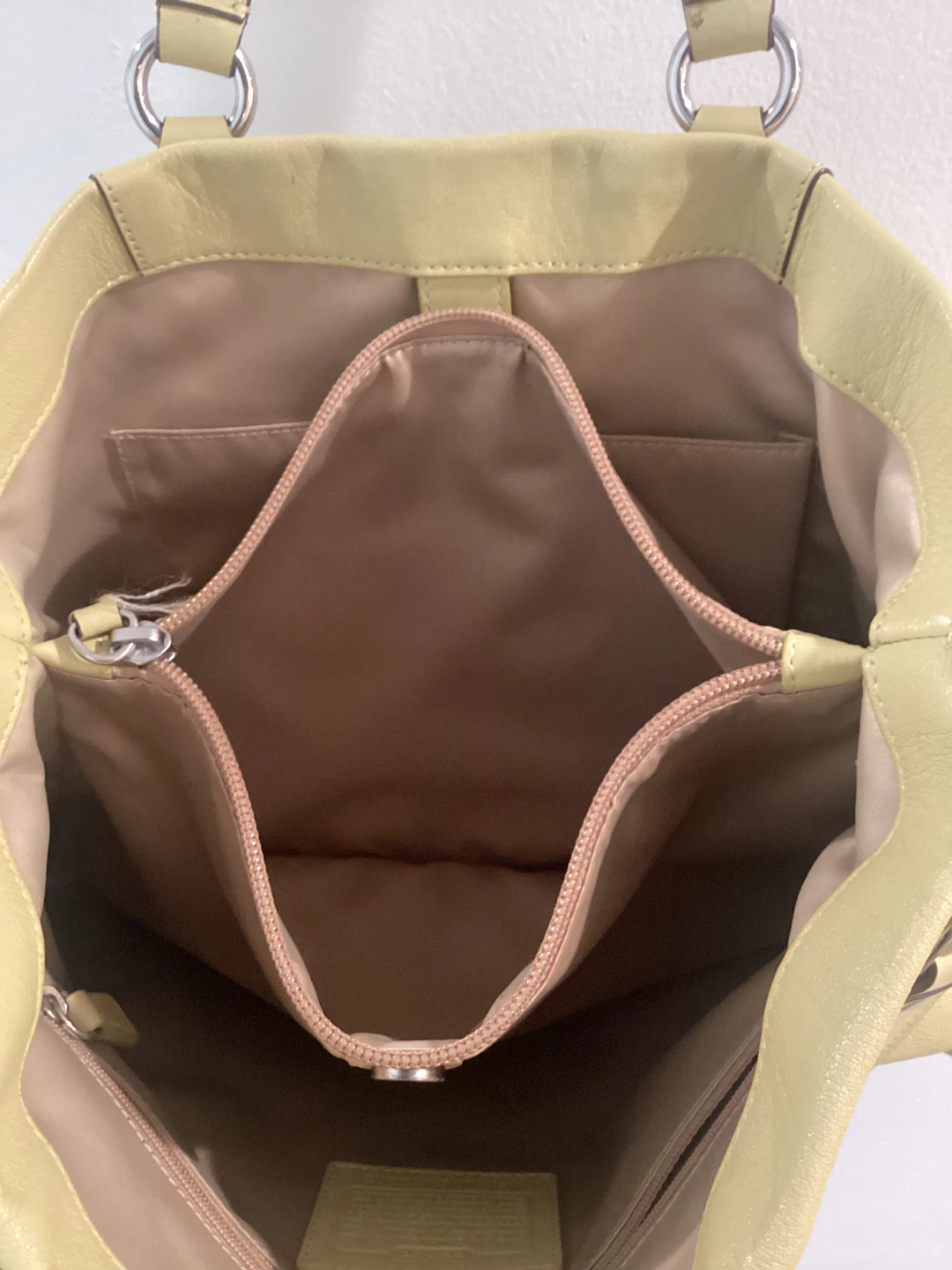 🏆 Coach Ashley Leather Bag - photo 3