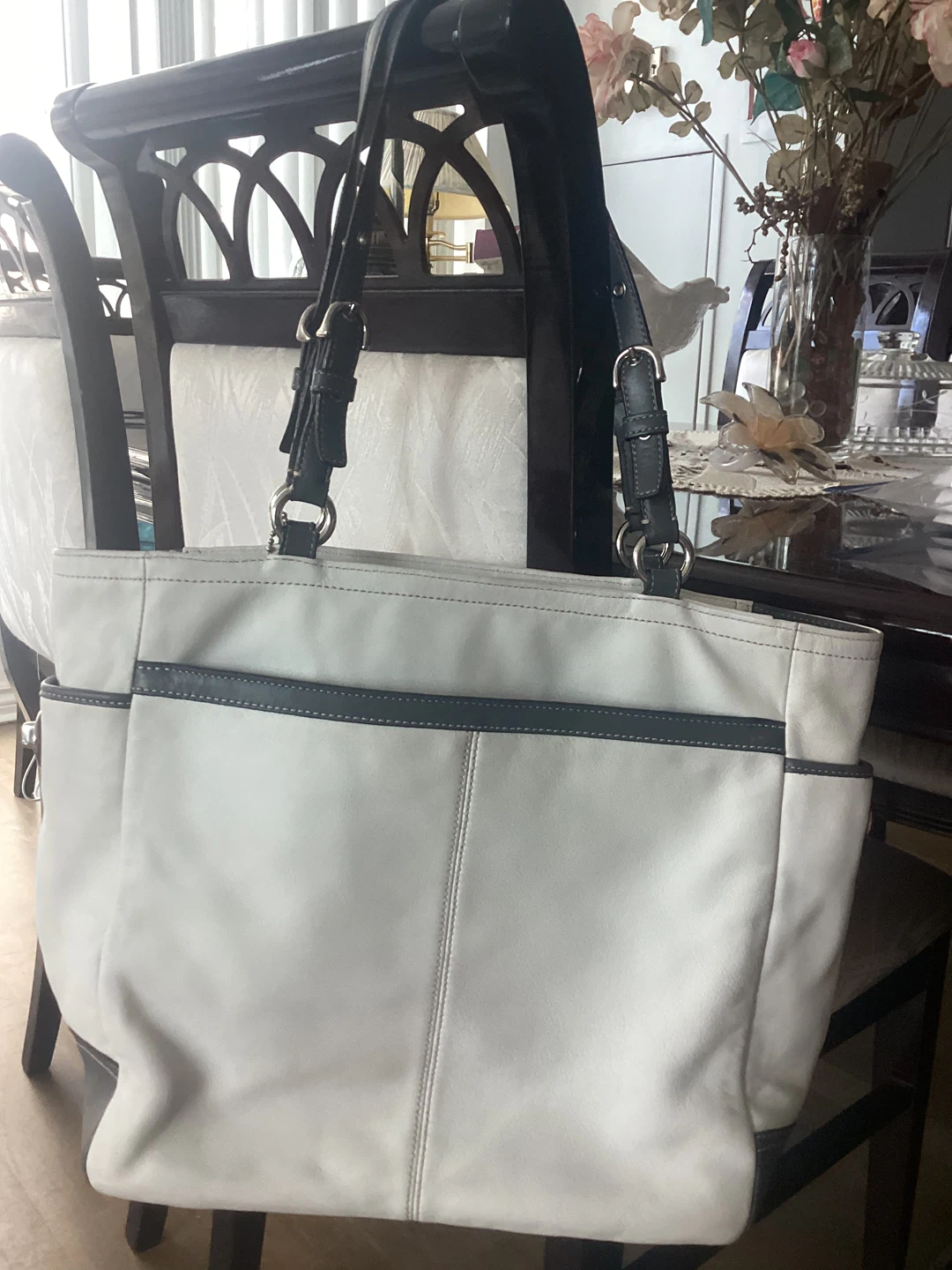 🏆 Coach Soho Leather Bag - photo 3