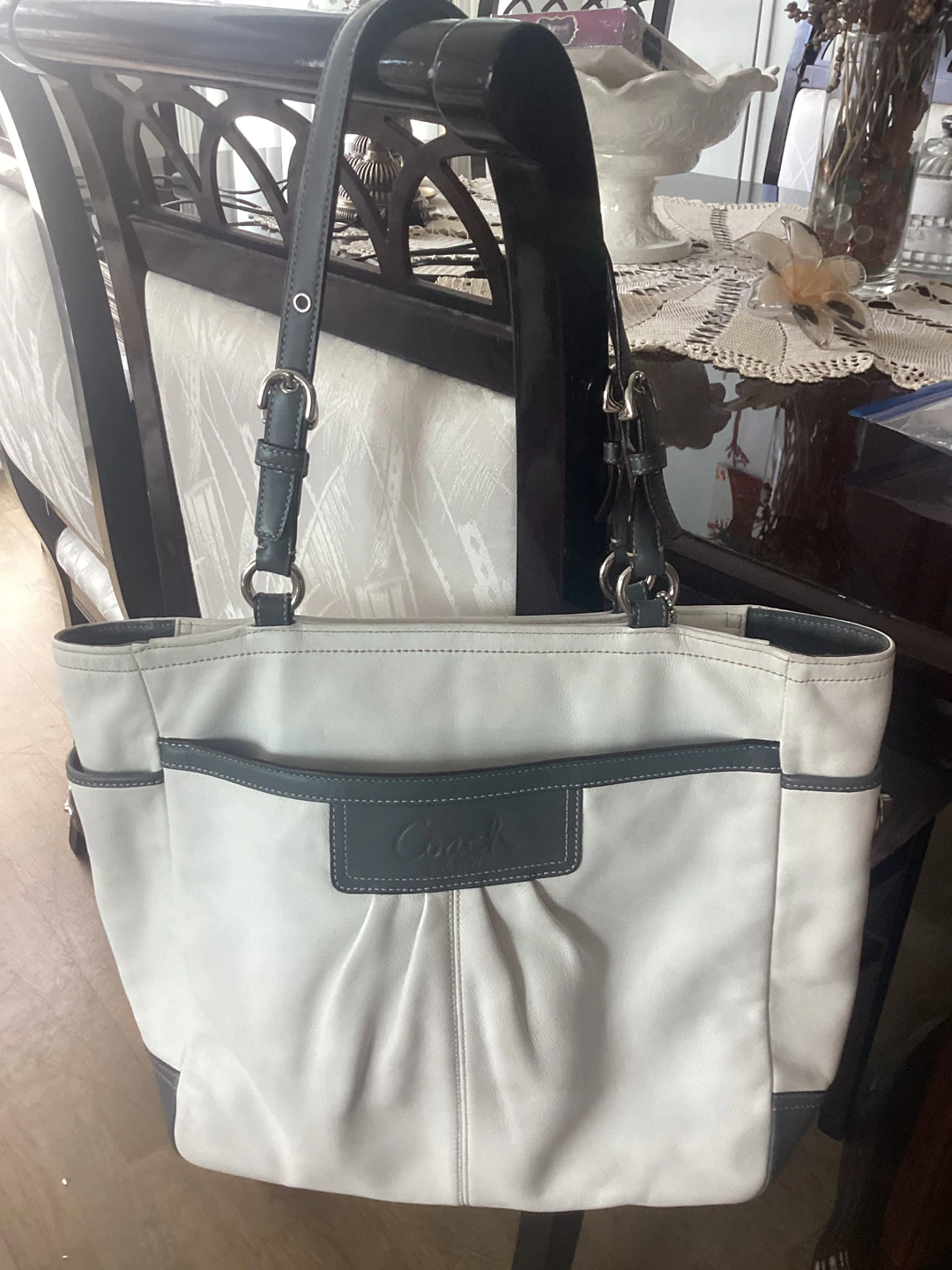 🏆 Coach Soho Leather Bag