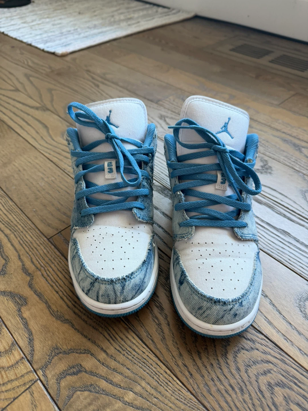 Air Jordan 1 Low SE Denim - photo 2