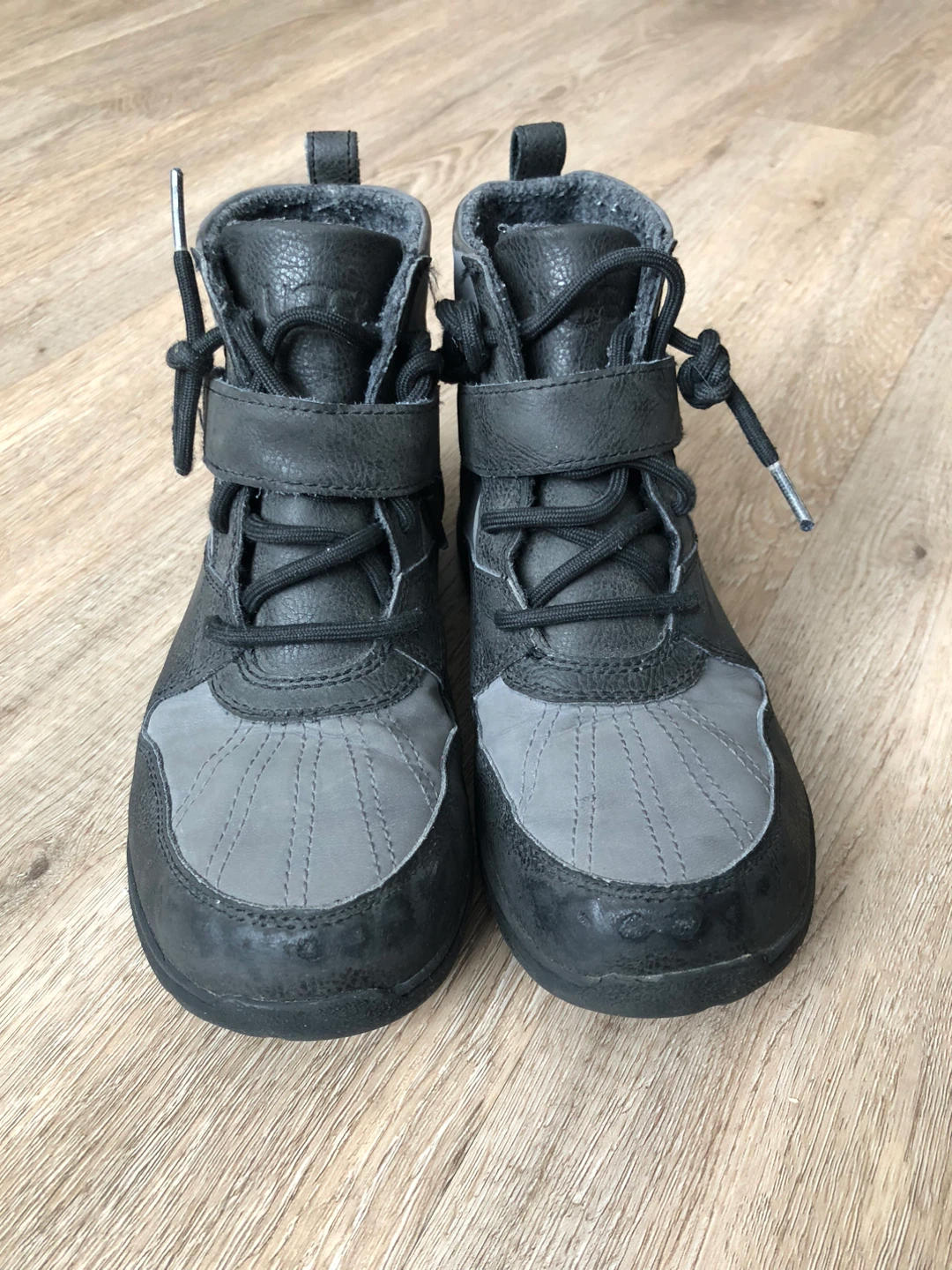 Ugg boy boots