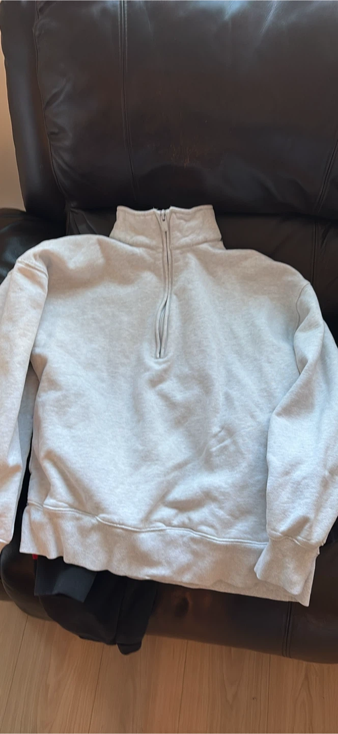 Aritzia Quarter Zip Sweatshirt