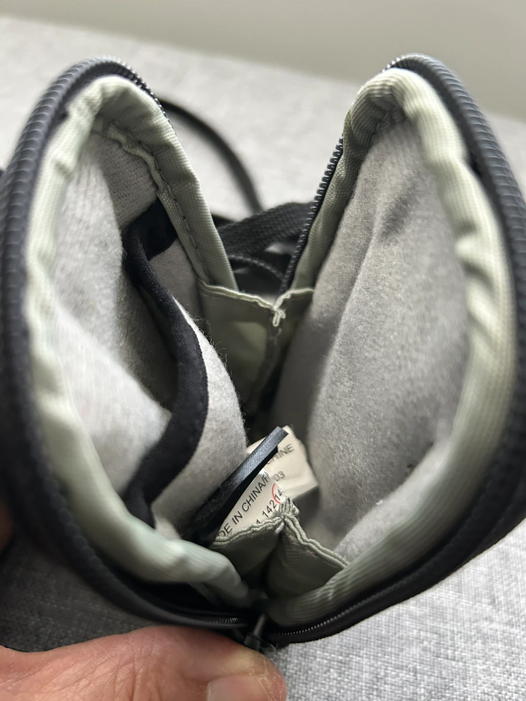 Lowepro Black Camera Pouch - photo 4