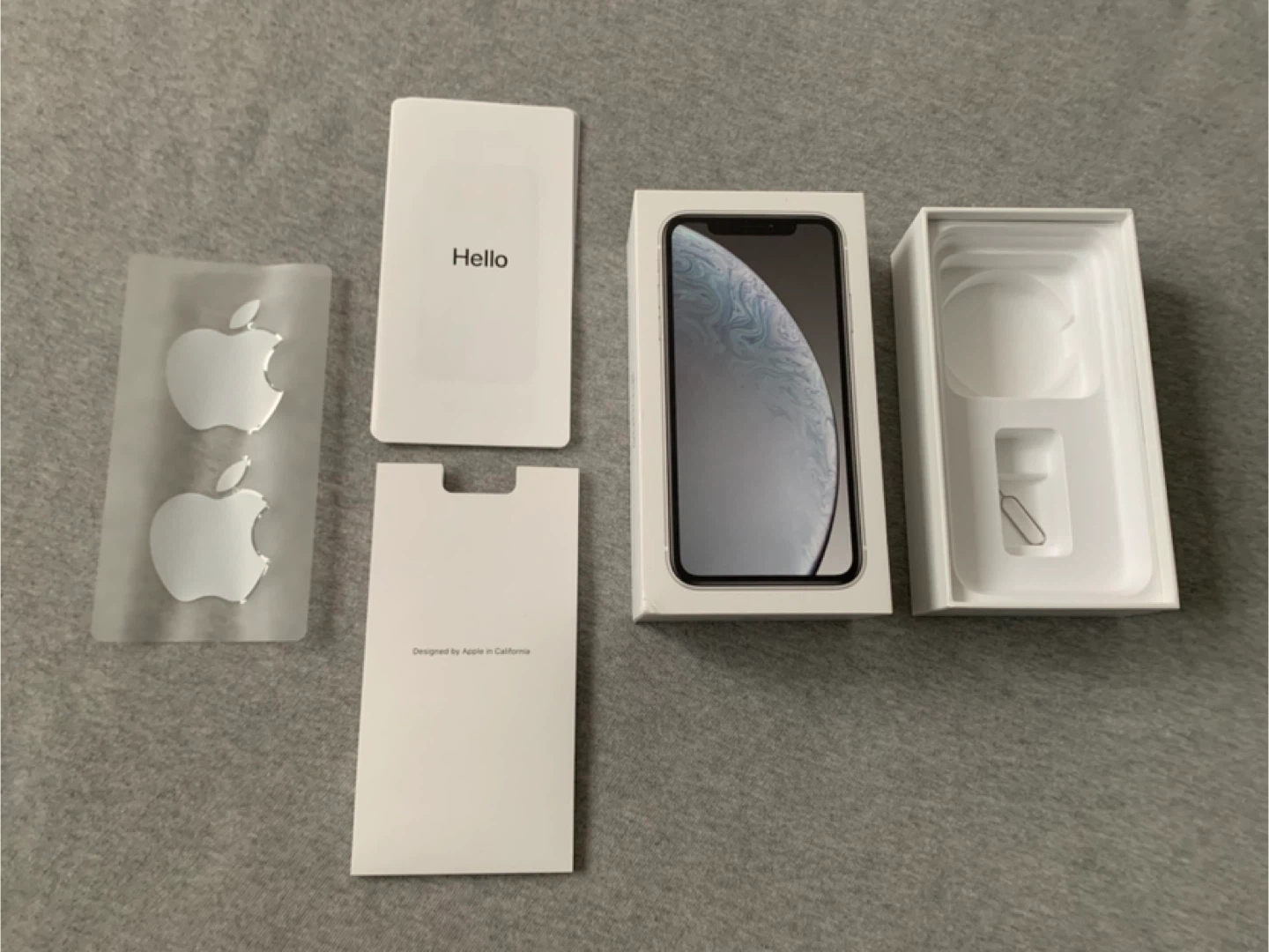 Apple iPhone XR Box with 🍎 stickers and SIM removal tool 🏆
